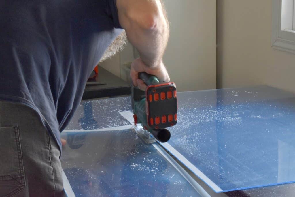 Cutting Acrylic Plastic Sheet